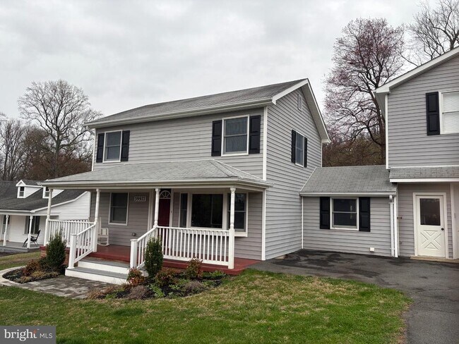 Building Photo - 39977 Peacock Cir