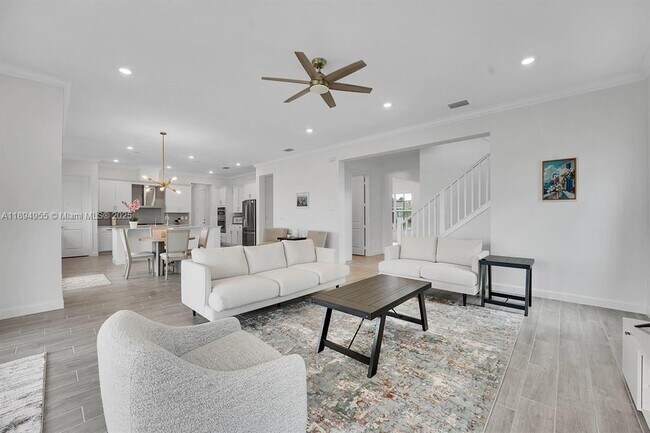 Building Photo - 983 Hookline Cir