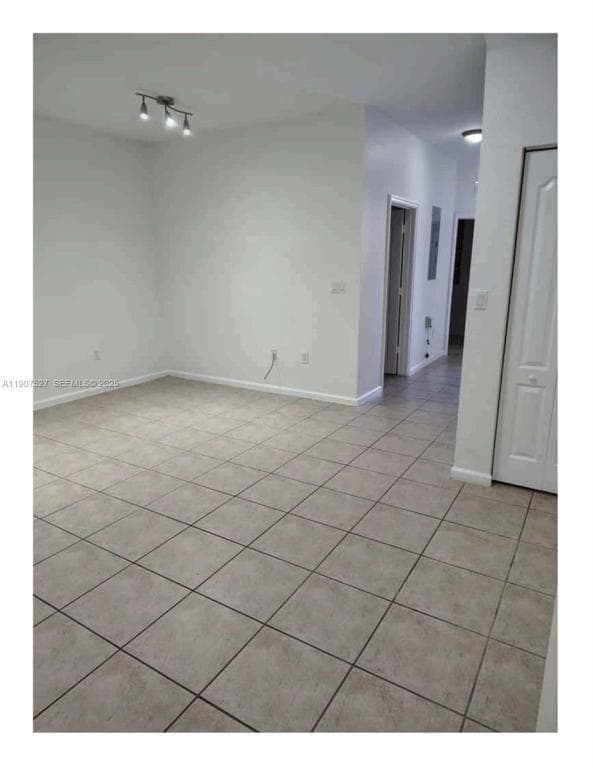 Foto del edificio - 21207 NW 14th Pl