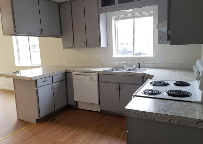 Foto del edificio - 804 E 7th St