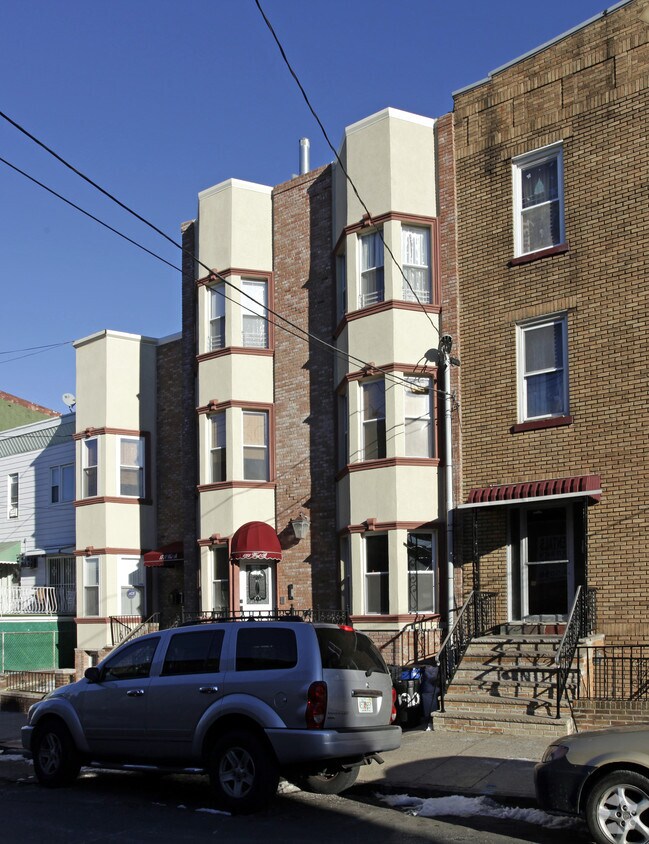 Primary Photo - 1708 West St