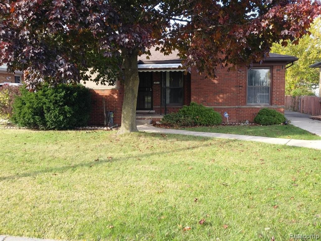Primary Photo - 16515 E 8 Mile Rd