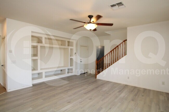 Foto del edificio - 15257 W Jackson St