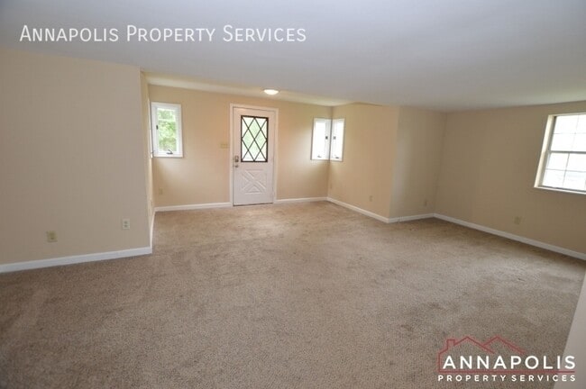 Building Photo - 536 Tepper Rd