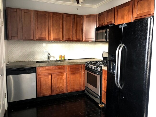 Building Photo - 1707 W Wallen Ave