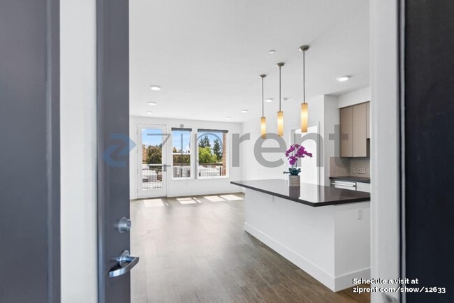 Foto del edificio - 3768 Capitol Ave