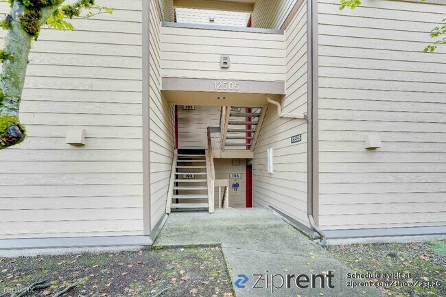Foto del edificio - 1 br, 1 bath Condo - 12505 Northeast 143rd...