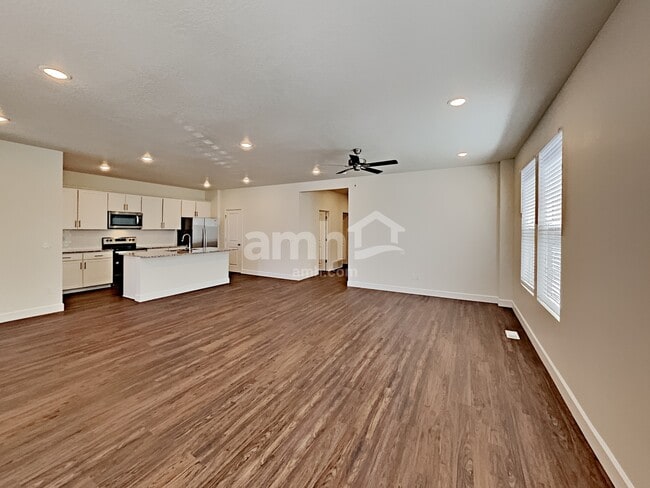 Building Photo - 6113 W Arranmore Drive