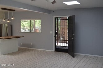 Building Photo - 9159 E Broadway Blvd