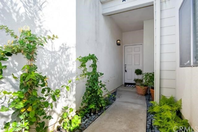 Building Photo - 24431 Lantern Hill Dr