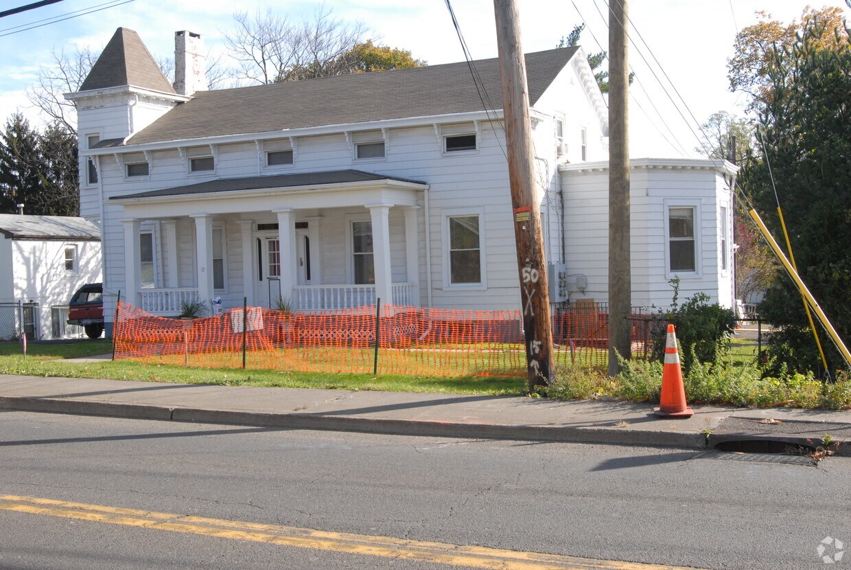 Building Photo - 12 N Liberty Dr