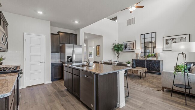 Foto del edificio - 7216 Headingham Wy