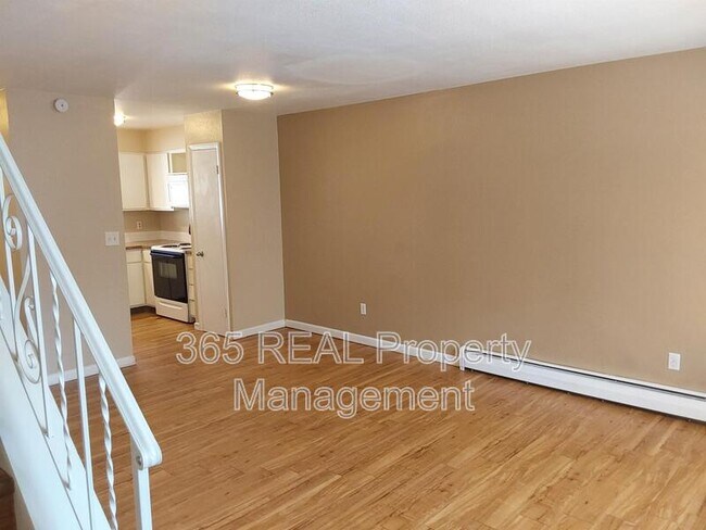 Foto del edificio - 1416 E 16th St