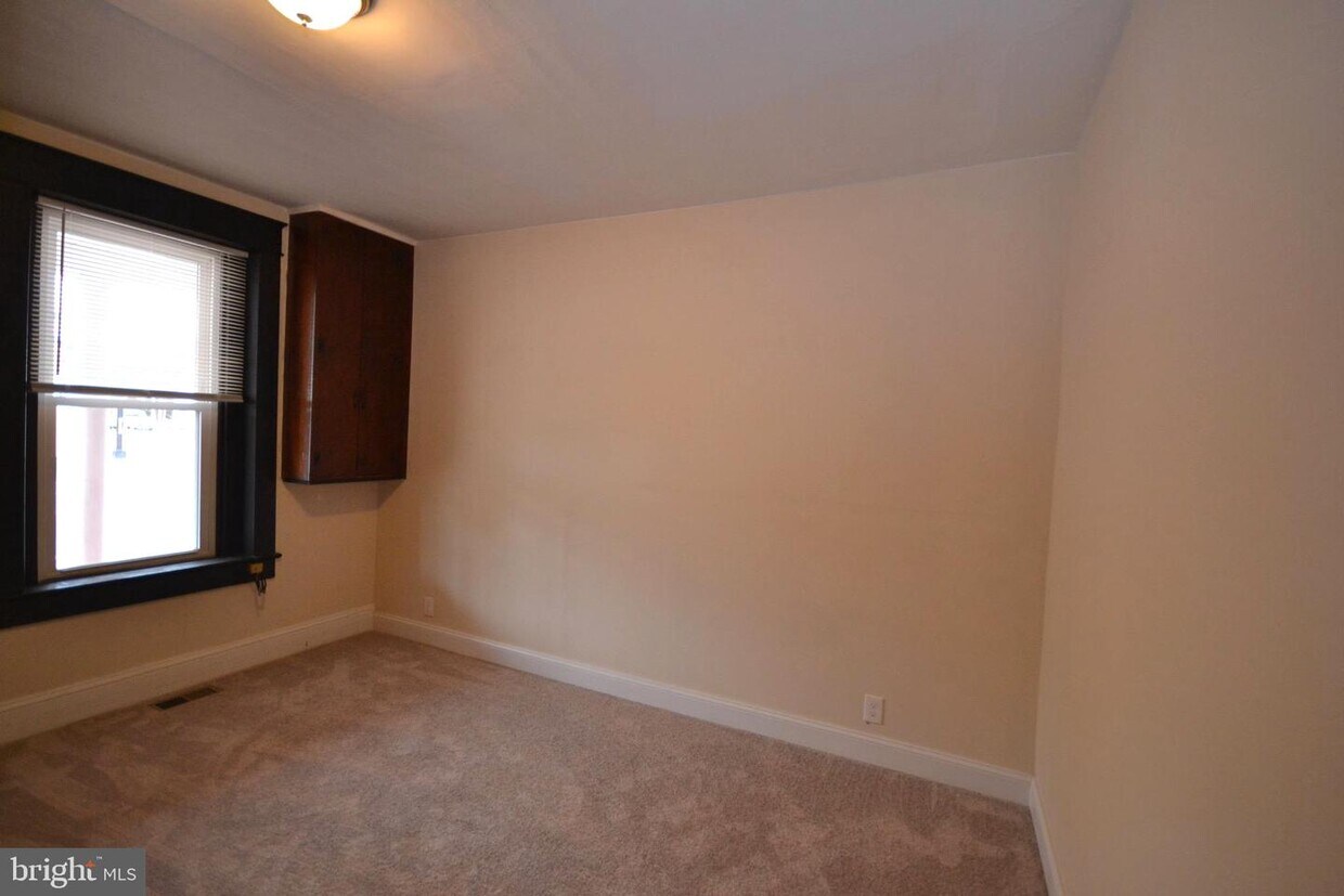 12439 Old Frederick Rd, Rocky Ridge, MD 21778 Apartment for Rent in