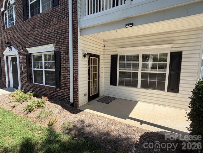 Foto del edificio - 21231 Hickory St