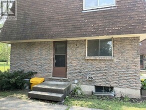 Building Photo - 21 Woodlawn Rd