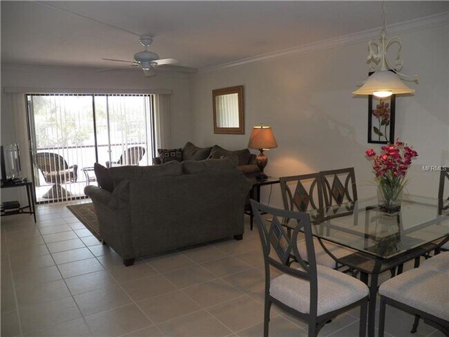 Foto del edificio - BEAUTIFUL 2BR/2B, TURNKEY FURNITURED, GROU...