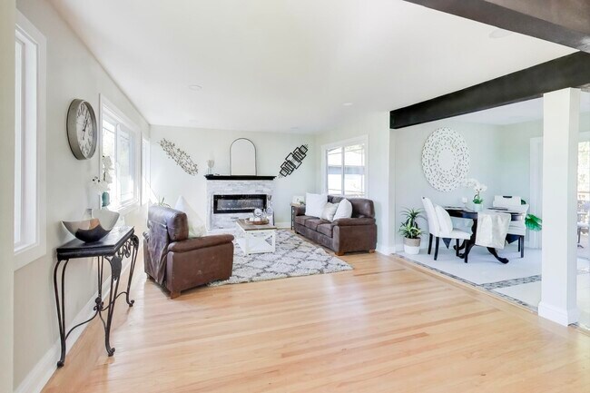 Foto del edificio - 4760 Tompkins Ave