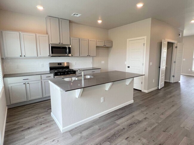 Building Photo - New Townhome Community at the Villas of Pe...