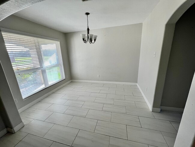 Building Photo - 15539 Sheldon Ridge Way