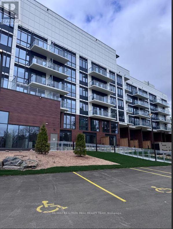Building Photo - 100 Carrick Trail