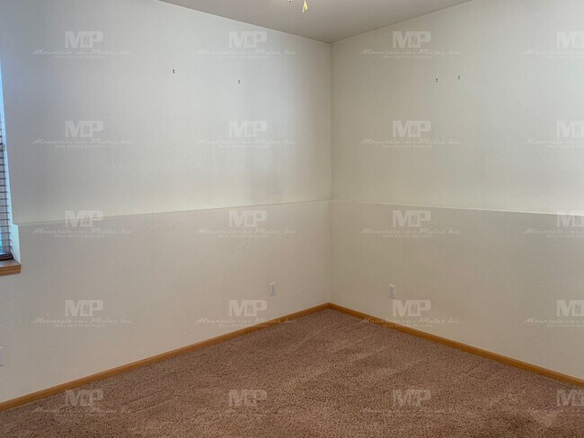 Foto del edificio - 3945 Landings Dr