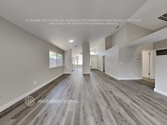 Building Photo - 8250 Lonely Hill Way