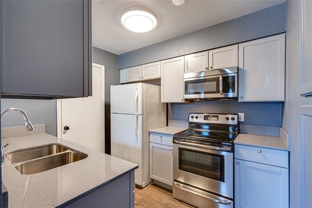 Foto principal - 5616 Preston Oaks Rd