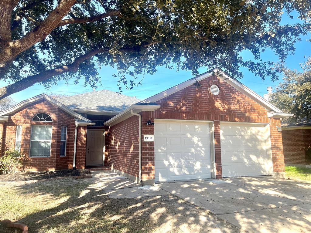 Primary Photo - 19230 Lakota Dr