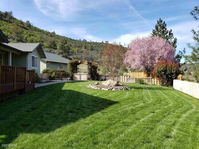 Building Photo - 3 br, 2 bath House - 9701 Cram Gulch Road