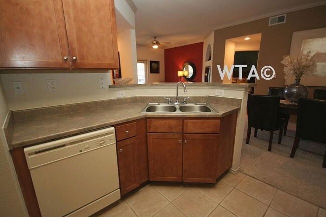 Building Photo - 1 bedroom in AUSTIN TX 78726