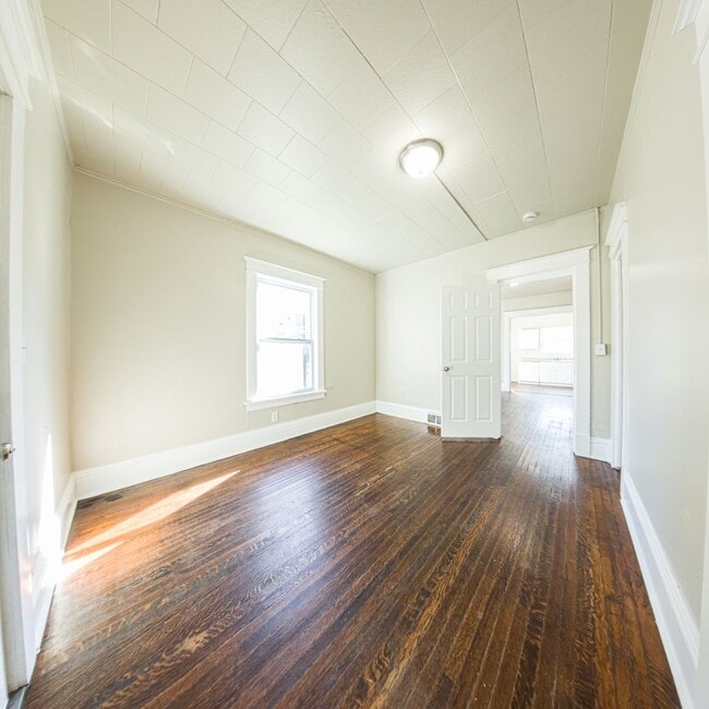 Foto del edificio - 2846 Rutland Ave