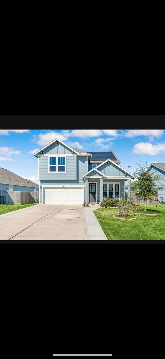 Building Photo - 13342 Pecan Trails Dr