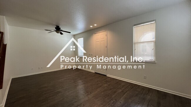 Building Photo - Spacious North Natomas 3bd/2.5ba House wit...