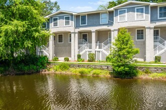 Building Photo - 200 Salt Air Dr