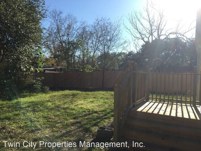 Building Photo - 2 br, 2 bath House - 105 S Haswell