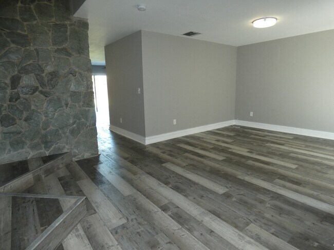 Foto del edificio - 14212 NE 4th Ave