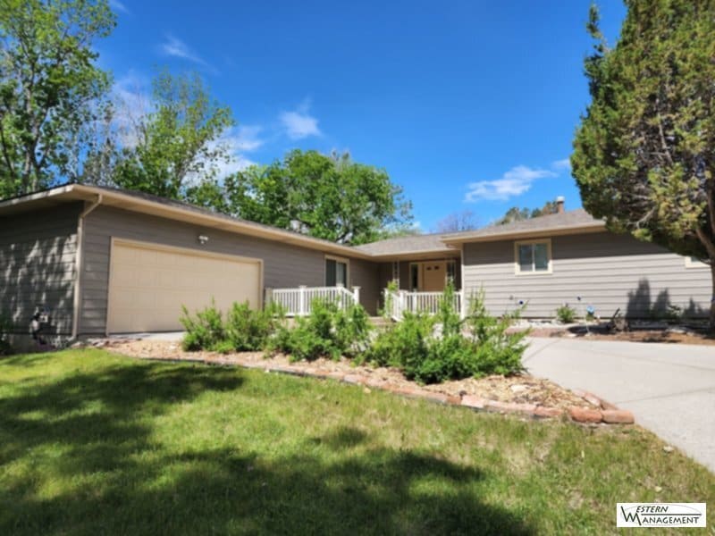Light and Bright One Level Living!! House Rental in Billings, MT