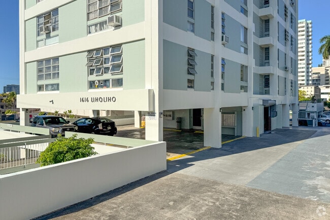 Building Photo - 1616 Liholiho St