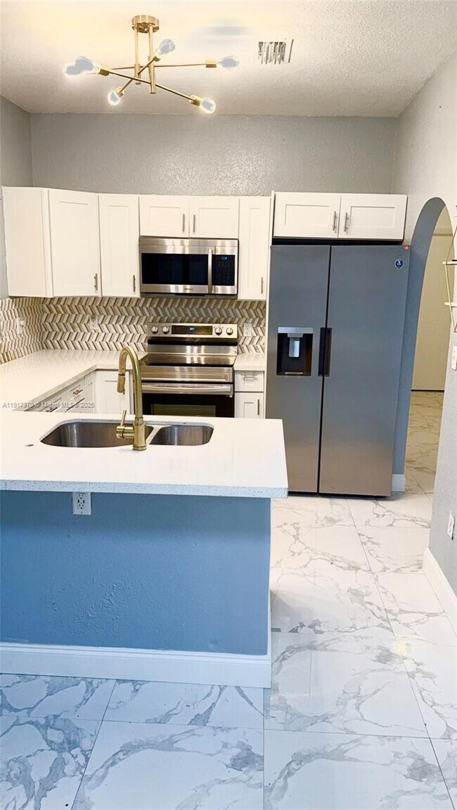 Foto del edificio - 2320 NW 52nd St