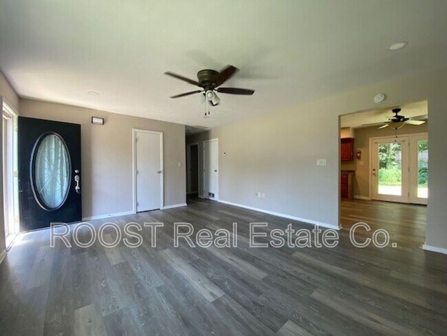 Building Photo - 3339 Upper Valley Pike