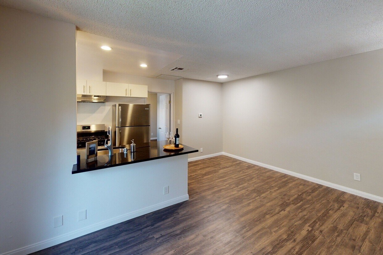 Mentone Apartments 3676 Mentone Ave Los Angeles, CA Apartments for