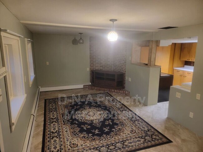 Building Photo - 4038 Manor Dr