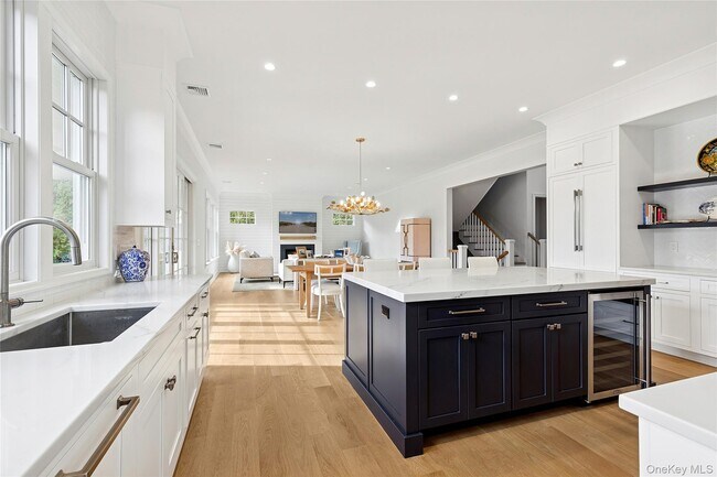 Foto del edificio - 165 Oneck Ln