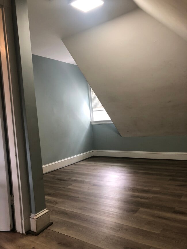 Building Photo - 452 Gallivan Blvd