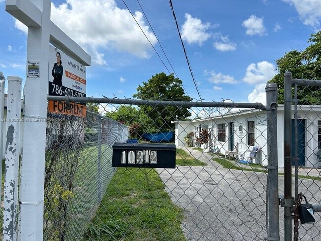 Foto del edificio - 10312 SW 175th St