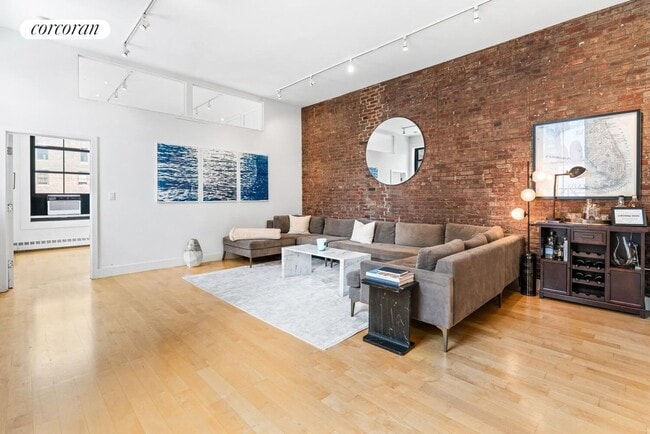 Building Photo - 53 Grand St