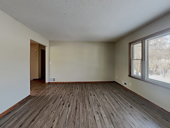 Building Photo - 10221 Mississippi Blvd NW
