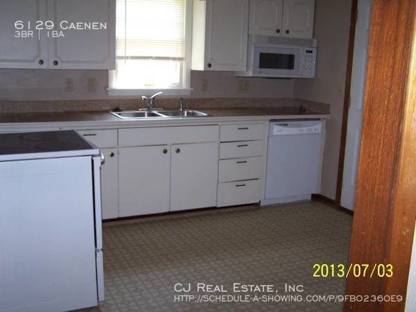 Building Photo - 6129 Caenen St