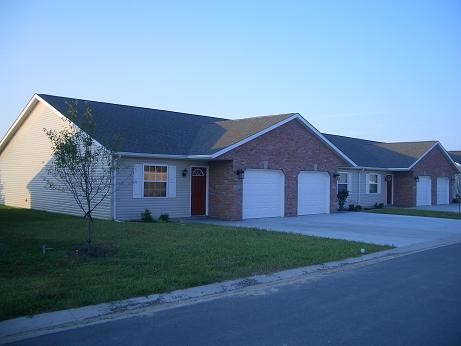 Building Photo - 1300 Karris Ln